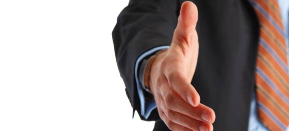 7 Simple Ways to Connect with Your Pastor